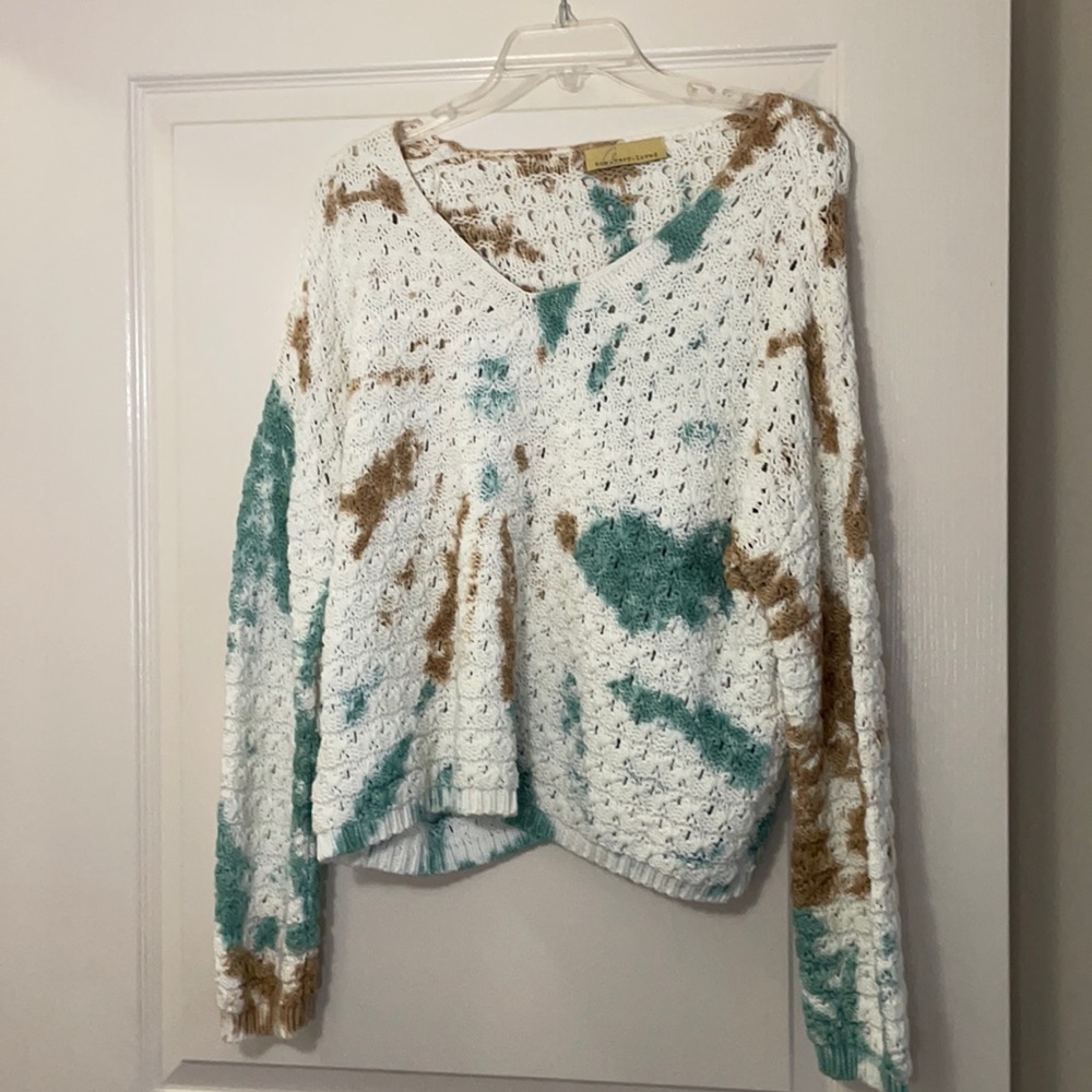 Lizard Thicket Blue/White/Tan Tie Dye Sweater Size L